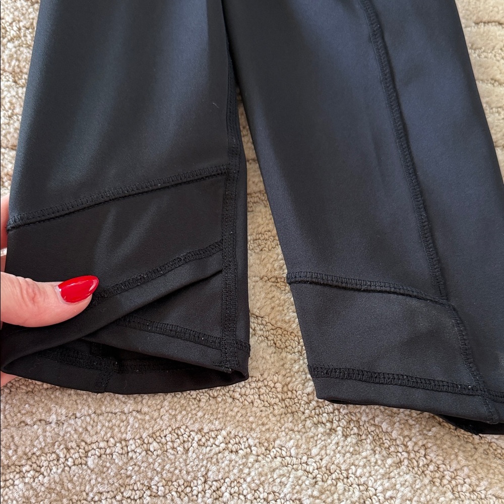 Black High-Waisted Leggings - Medium - Picture 5 of 5